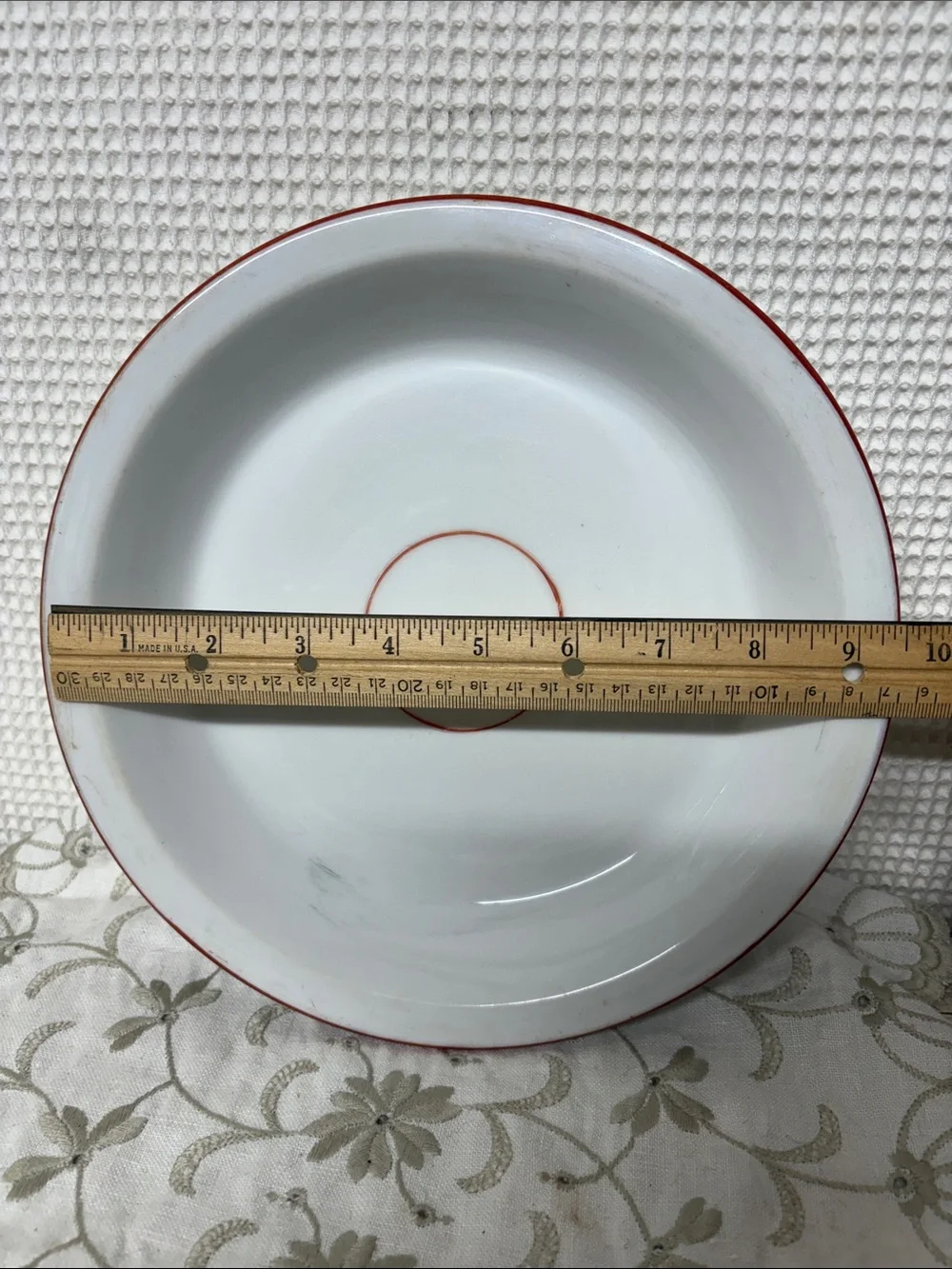 Ceramic pie dish